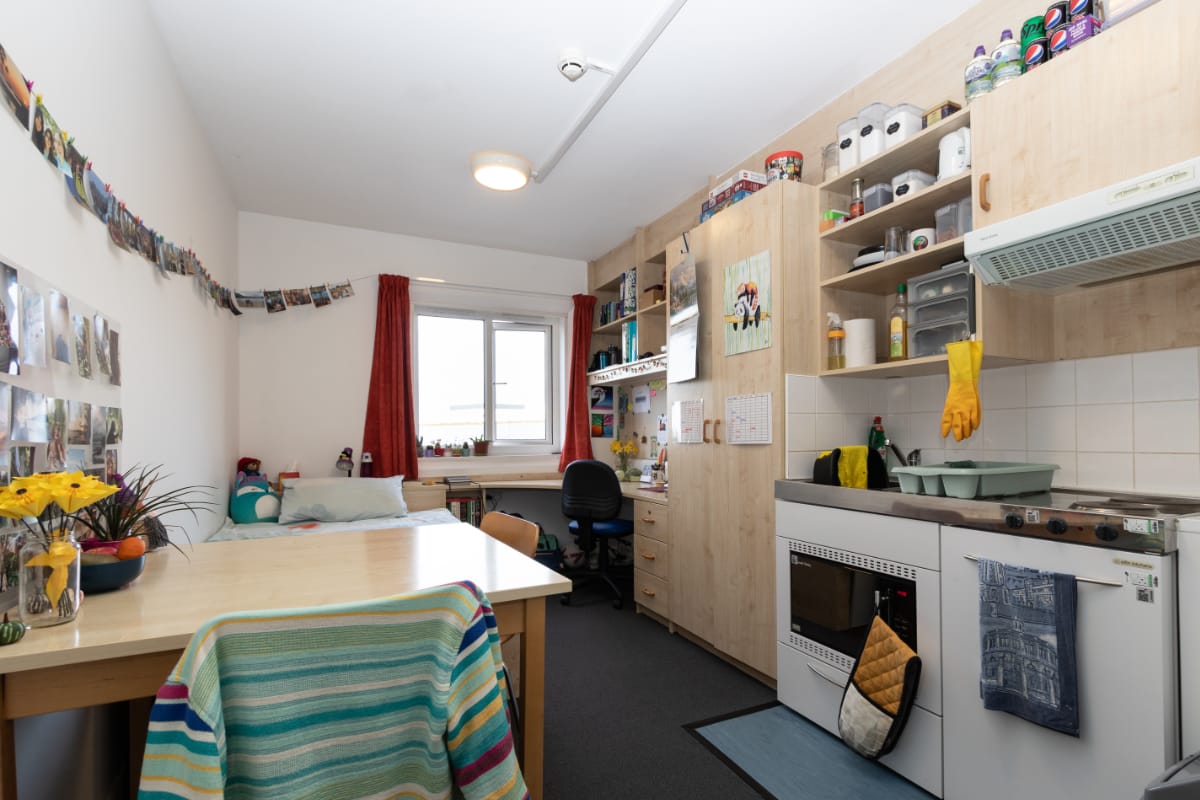 Single self-contained studio room