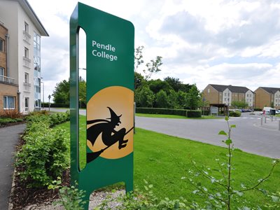 Pendle College sign