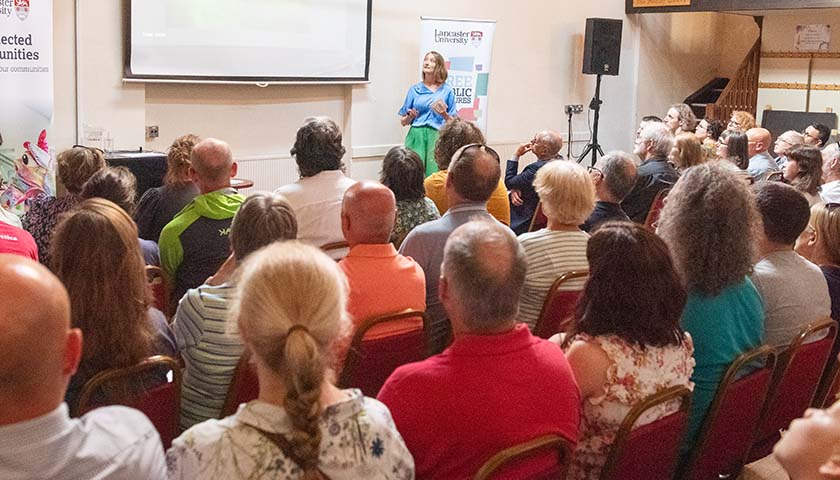 Picture of Maria Walach delivering her public lecture. 