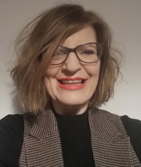 Dr Liz Oakley-Brown, Senior Lecturer in English 