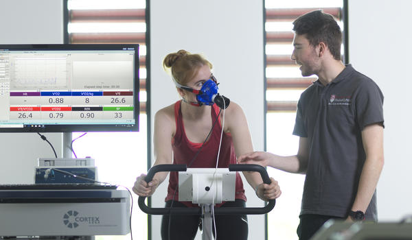 Student performing wingate test