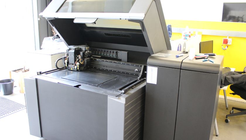 Stratasys J750 