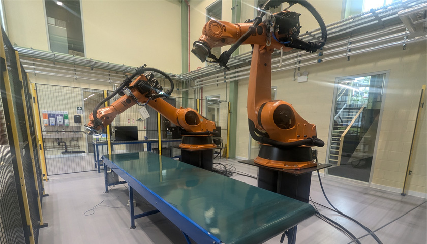 KUKA KR180 Robots