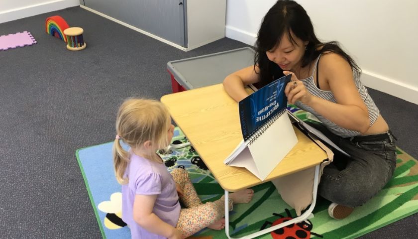 Ivy participating in an experiment run by Rachel Cheung