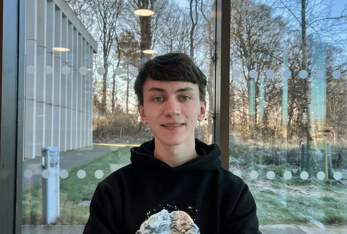 Image needs to be updated!