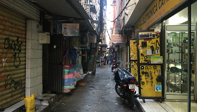 The narrow lanes in the favela