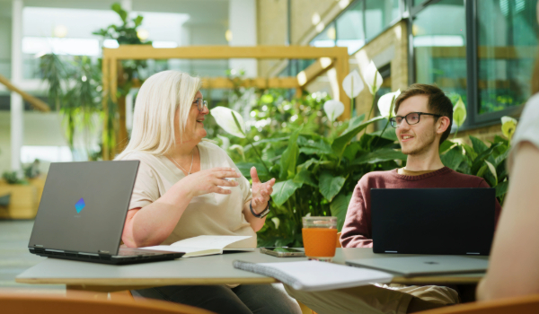Student being advised by MARS member of staff
